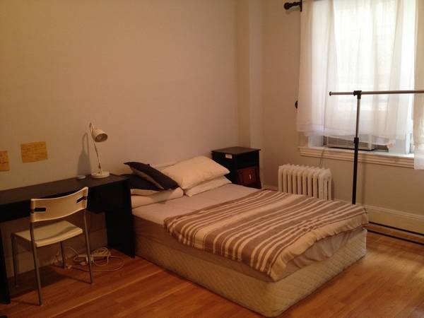 <b>诚征室友Brookline近BU两室一厅</b>